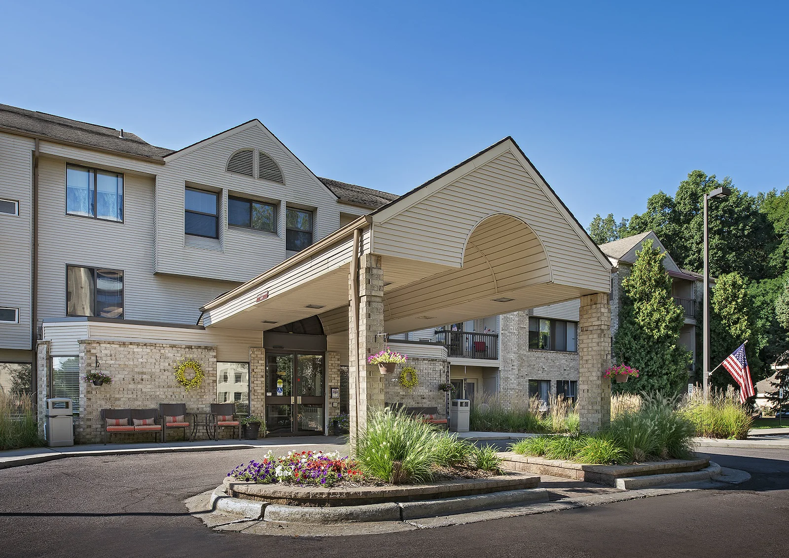 Image of American House Carpenter Senior Living (1)