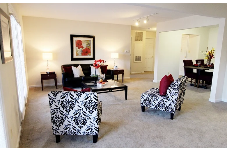 Image of Kentlands Manor (62+) (6)