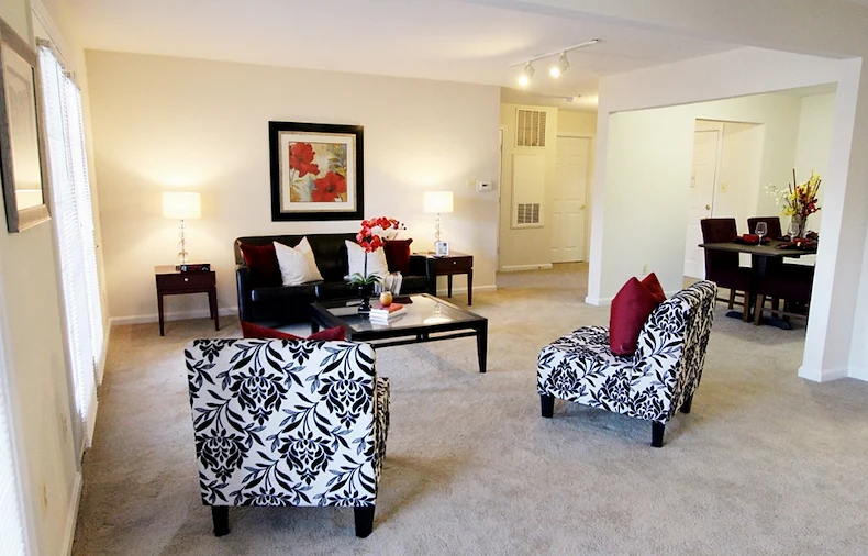 Image of Kentlands Manor (62+) (6)