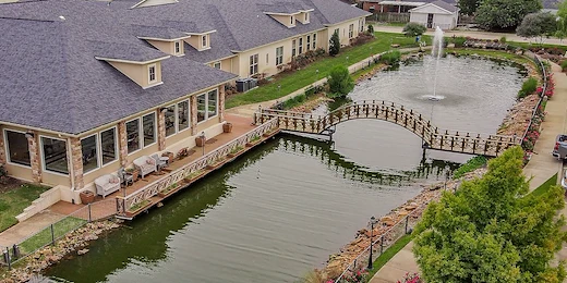 The Chateaus at Montclair Senior Memory Care in Shreveport, LA exterior