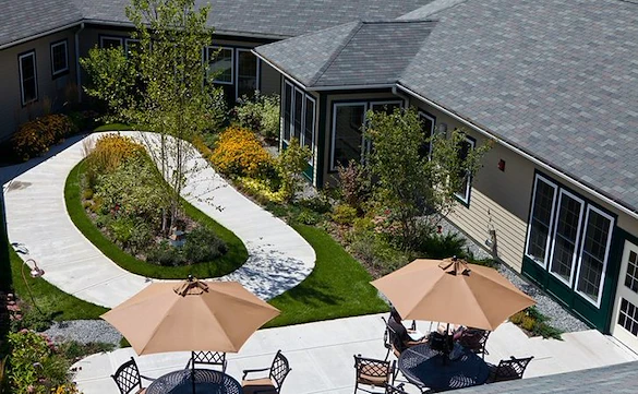 Image of Autumn Glen at Dartmouth (2)