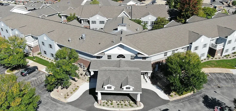 Image of Renaissance by Rennes - De Pere (1)