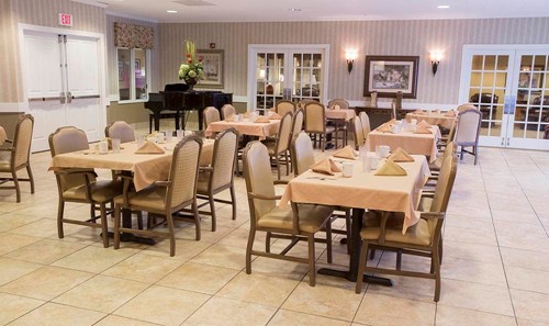 Image of Amber Glen Alzheimer's Care Center (7)