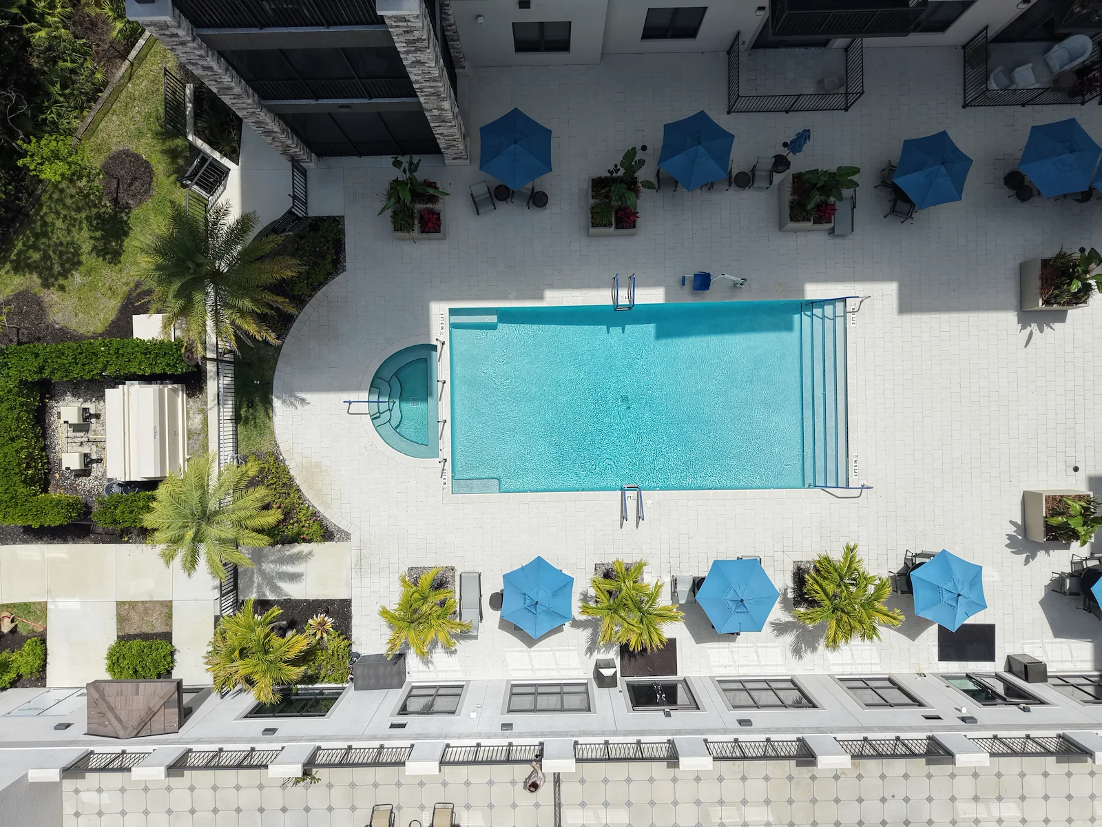 Image of Grand Living at Naples (7)