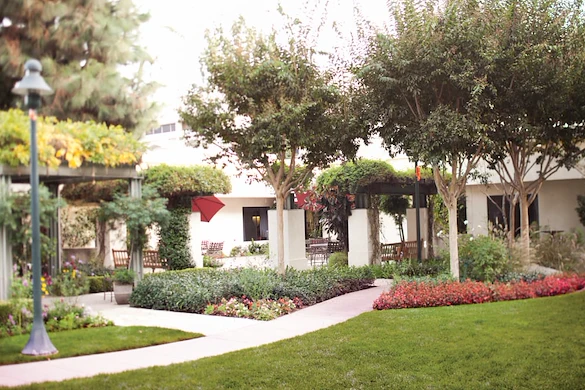 Image of Villa Gardens Health Center (2)