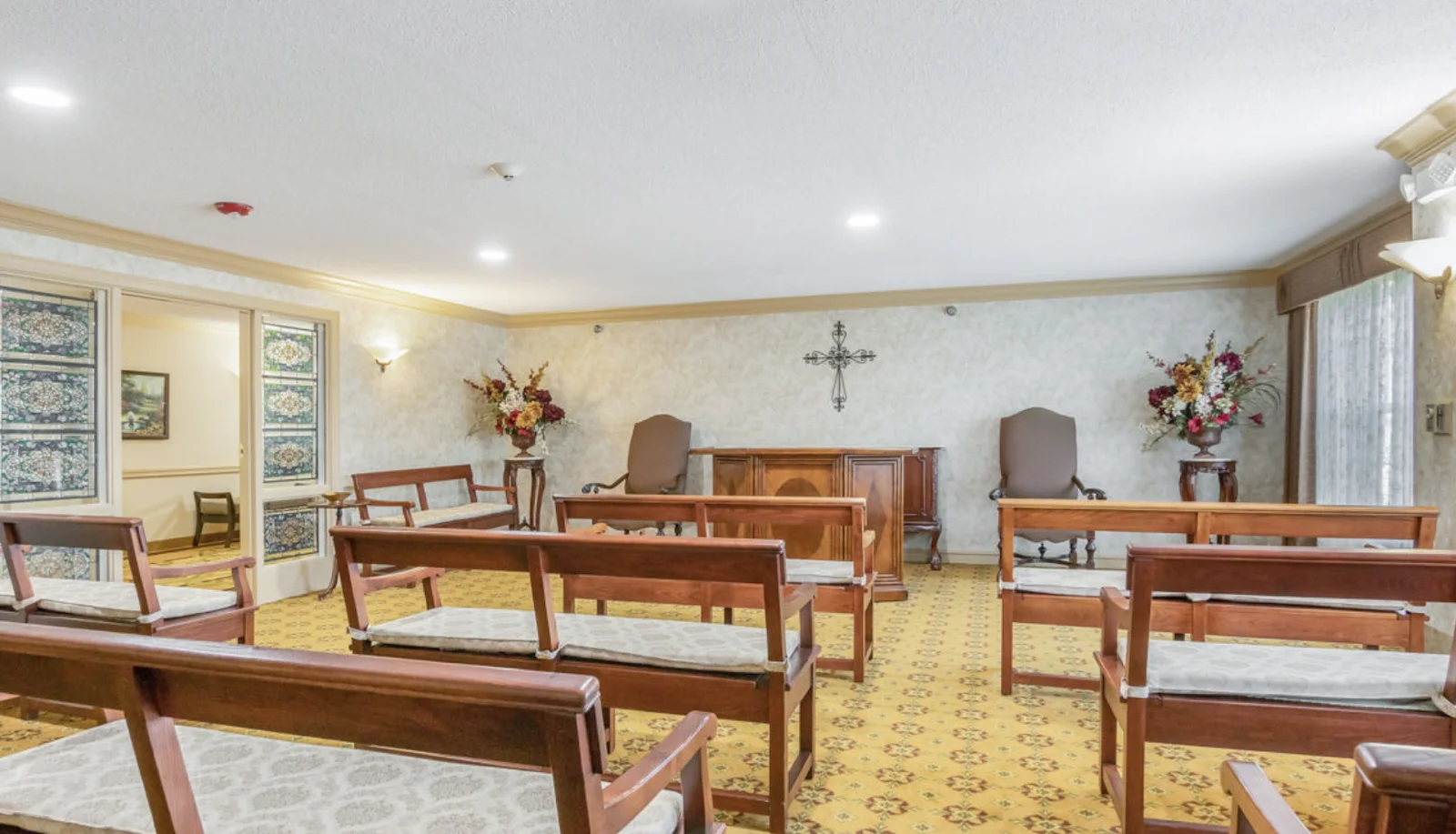 Image of Oakmont Sterling (4)