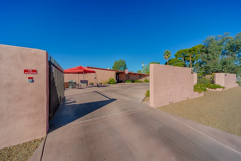 Image of The Gardens At Blenman Elm (2)