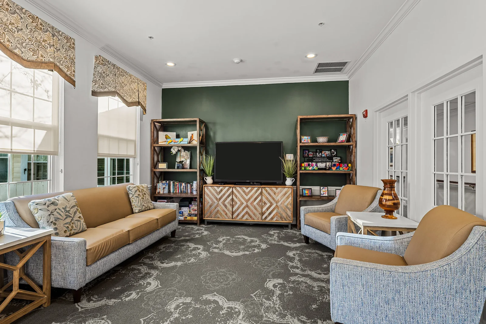 Image of Somerford House & Place Frederick (6)