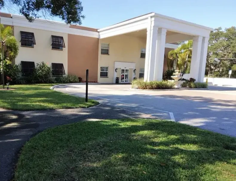 Image of Salterra at Pinellas Park (1)