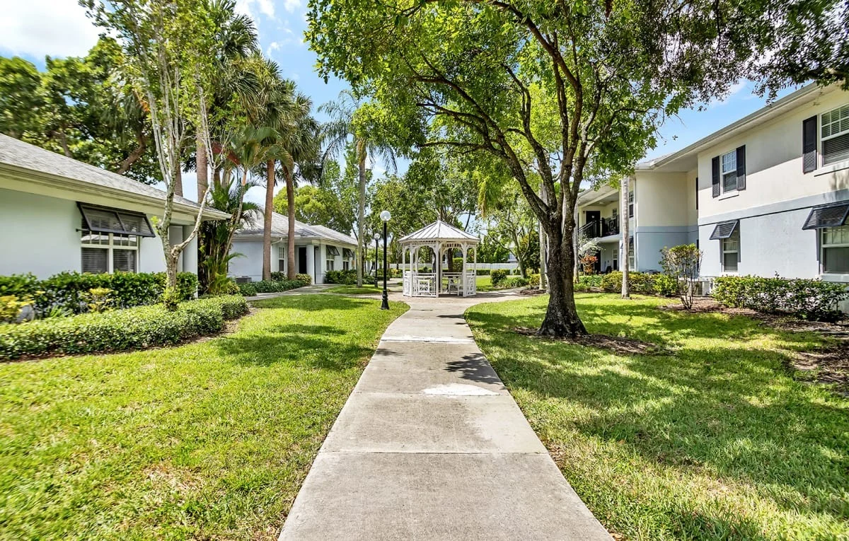 Image of Groves of Delray (2)