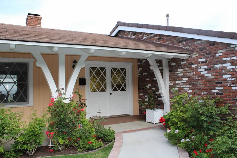 Image of Aunt Mona's Care Home (2)