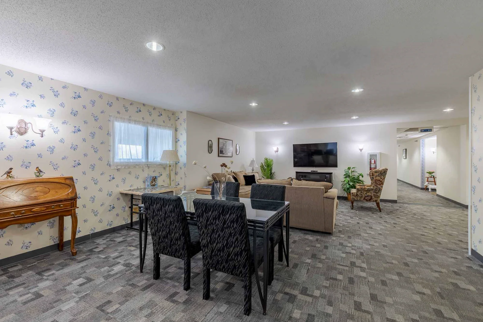Image of HeatherWood Assisted Living and Memory Care (6)