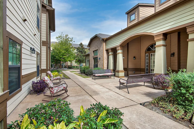 Image of HomeTowne on Wayside (1)