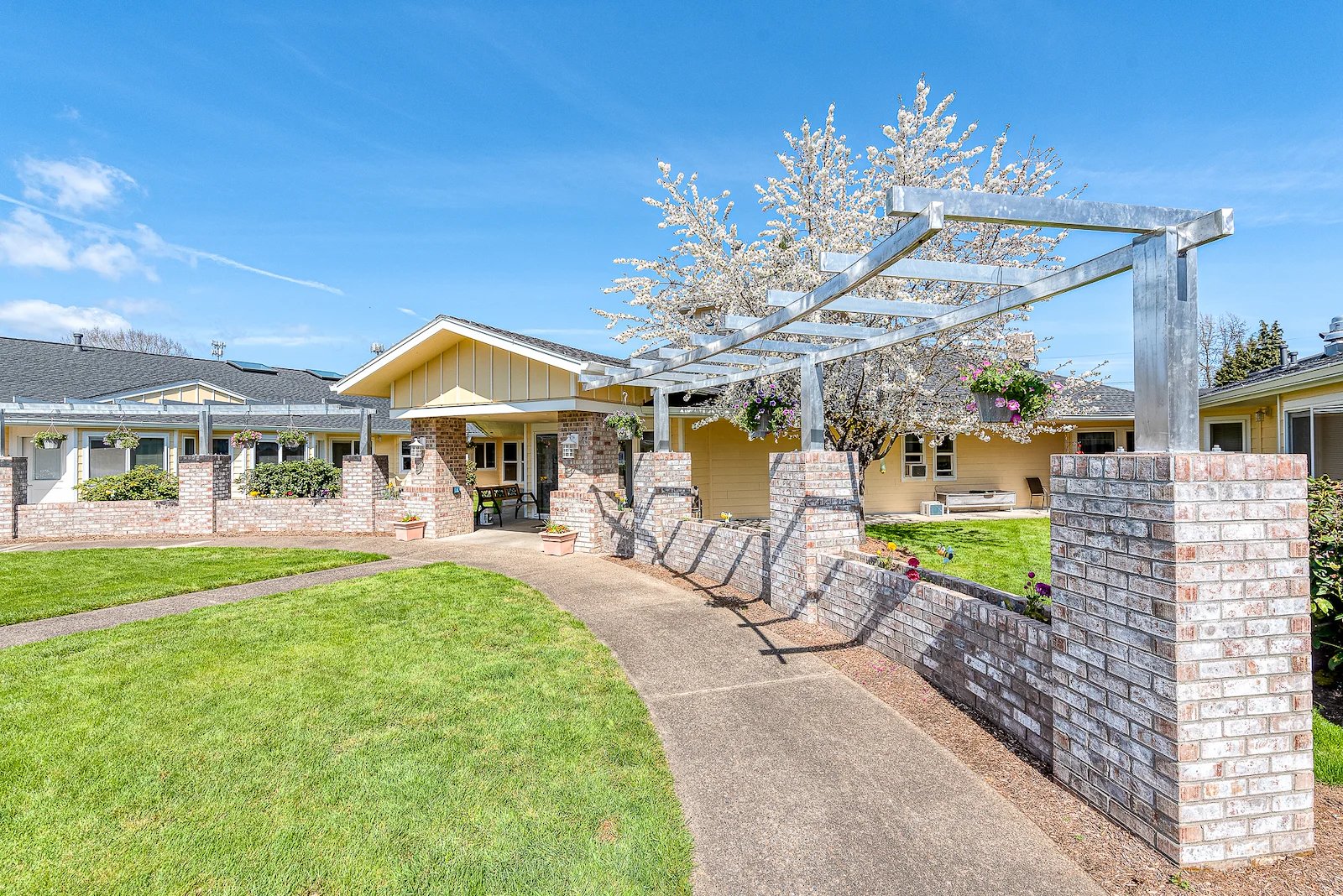 Image of Forest Grove Beehive (2)