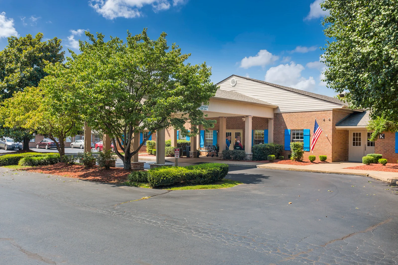 Charter Senior Living of Bowling Green exterior