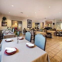 Willow Springs Senior Assisted Living Memory Care in Redding, CA dining room