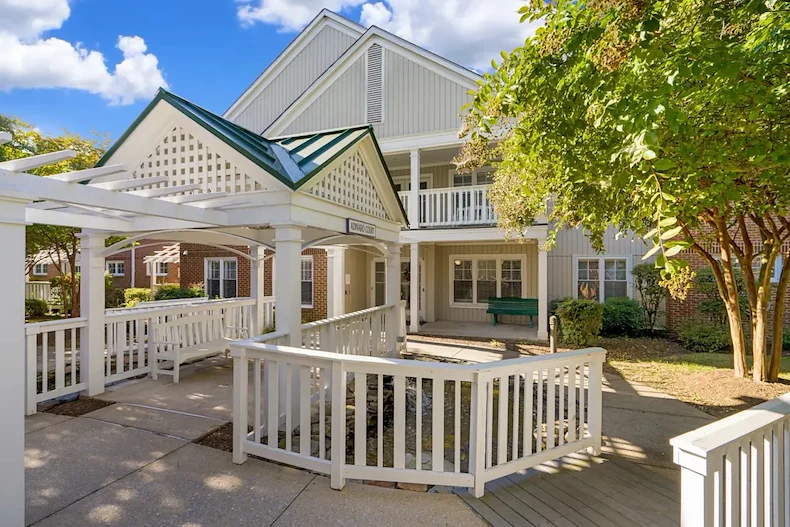 Image of Gum Springs Glen (2)