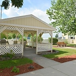 Image of Laurels Of Fulton (10)