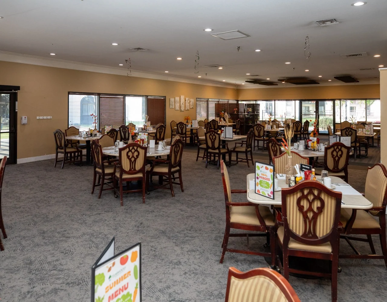 Image of Elmwood Senior Living (3)