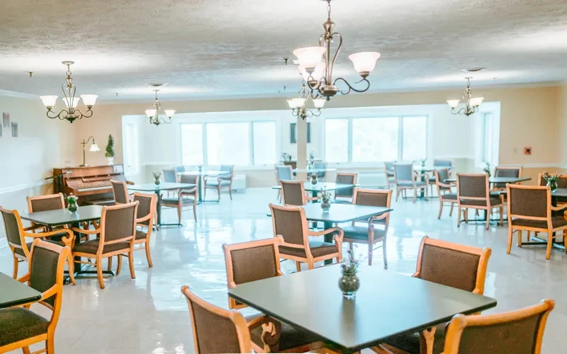 Image of Oakmont Manor (2)