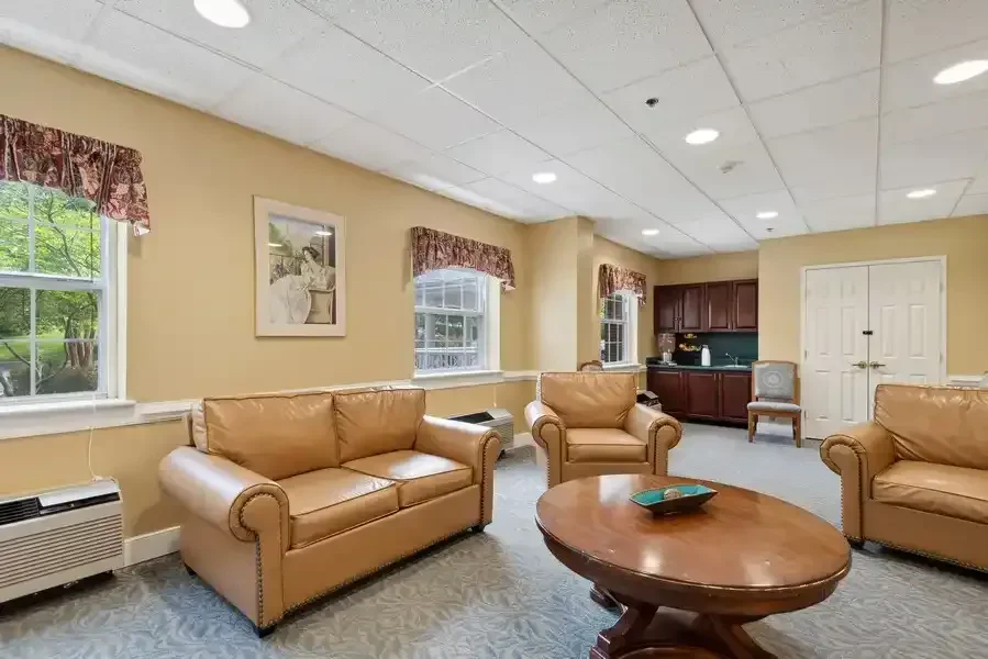 Image of The Estates at West End Senior Living (5)