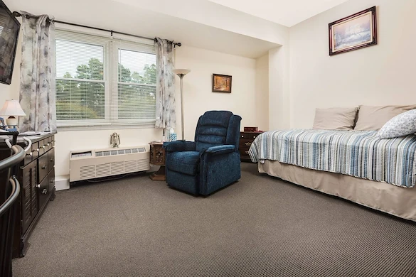 Image of Spring Oak at Berlin (7)