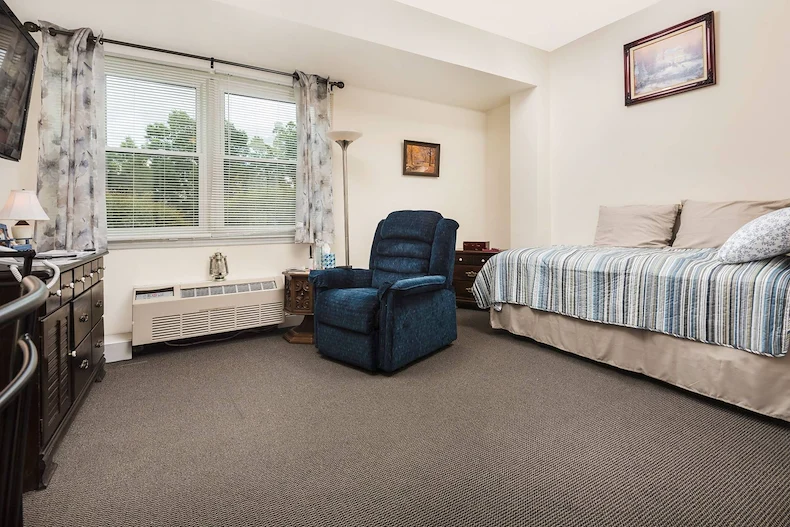 Image of Spring Oak at Berlin (7)