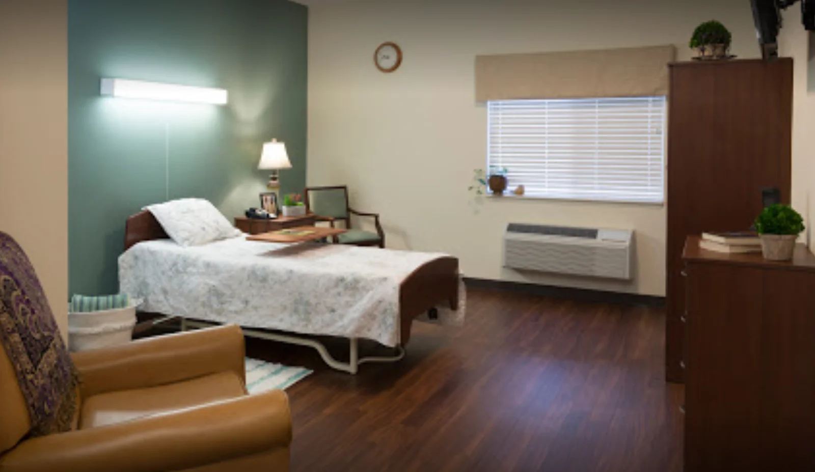 Image of Emerald Health & Rehab Center (3)