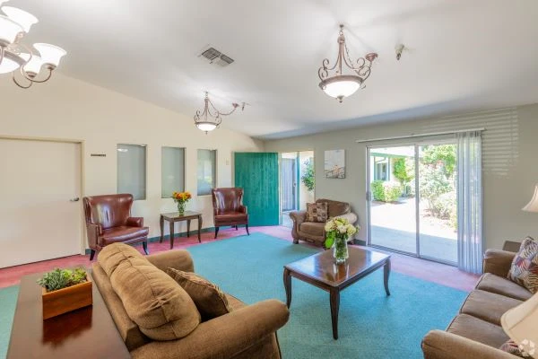 Image of Walnut House (6)