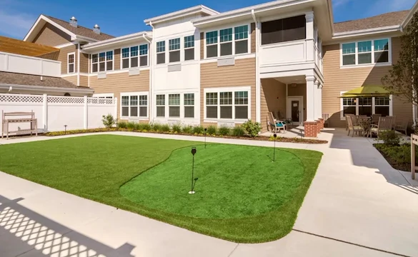 Grace Point Place Assisted Senior Living Memory Care in Oak Lawn, IL outdoor mini golf putt putt