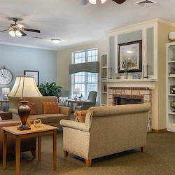 Image of Springtree Manor (3)