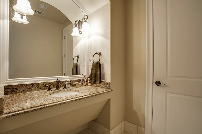 Image of Avalon Memory Care - Garland, TX (7)