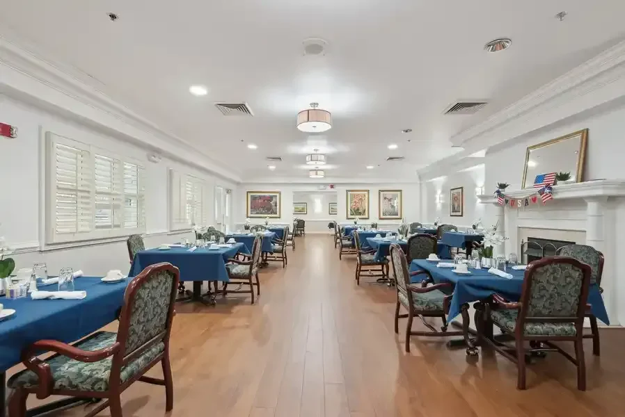 Image of The Estates at West End Senior Living (4)