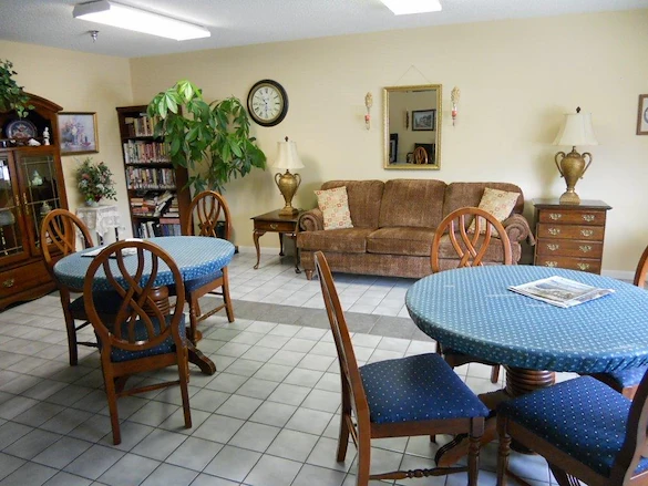 Image of Lebanon Square (3)