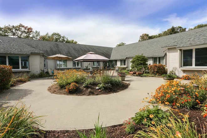 Image of Elderwood At Burlington (4)