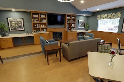 Image of The Manor of Farmington Hills (2)