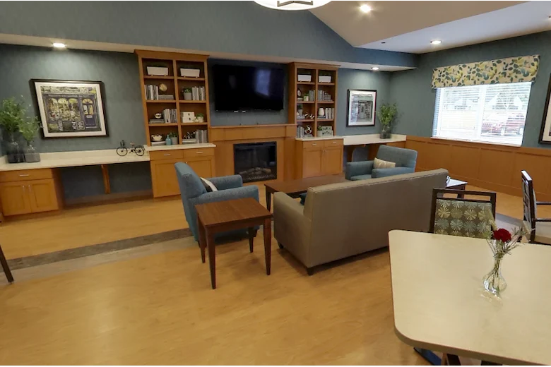 Image of The Manor of Farmington Hills (2)