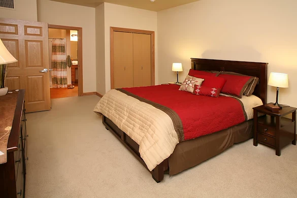 Image of Oak Park Place Wauwatosa (8)