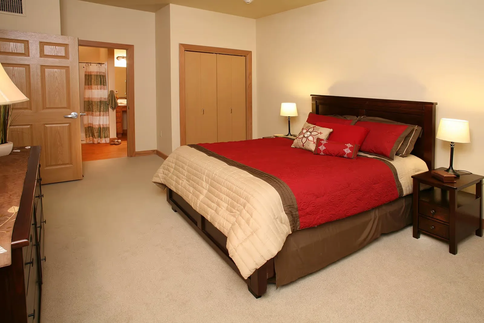 Image of Oak Park Place Wauwatosa (8)