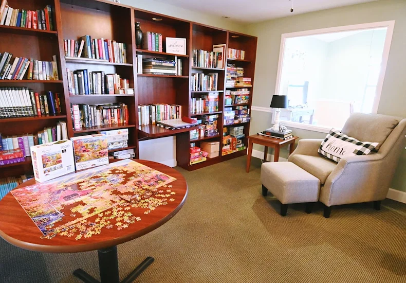 Image of The Courtland Howell (5)