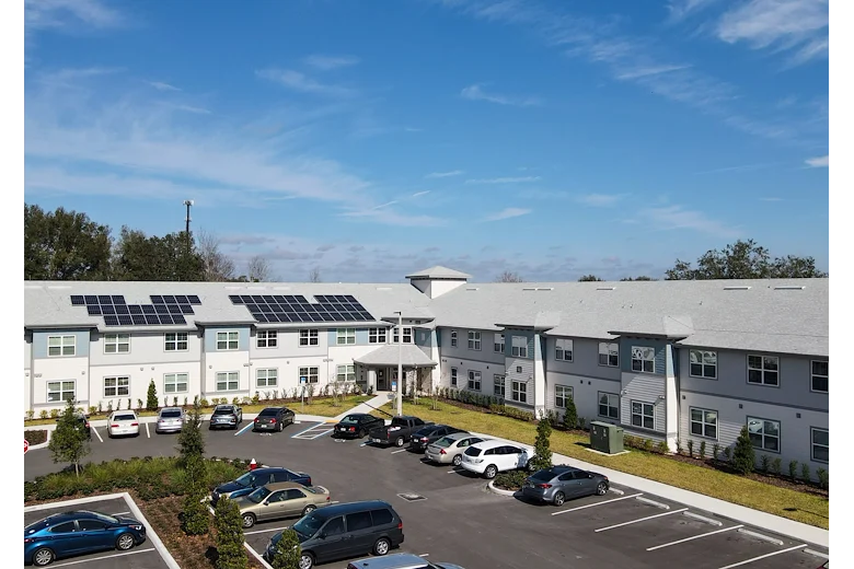 Banyan Reserve Seniors, senior living community offering active adult living and independent living in Lakeland, FL, exterior and parking lot