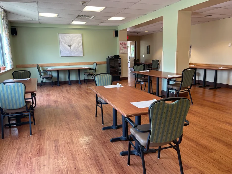 Image of UHS Senior Living at Ideal (4)