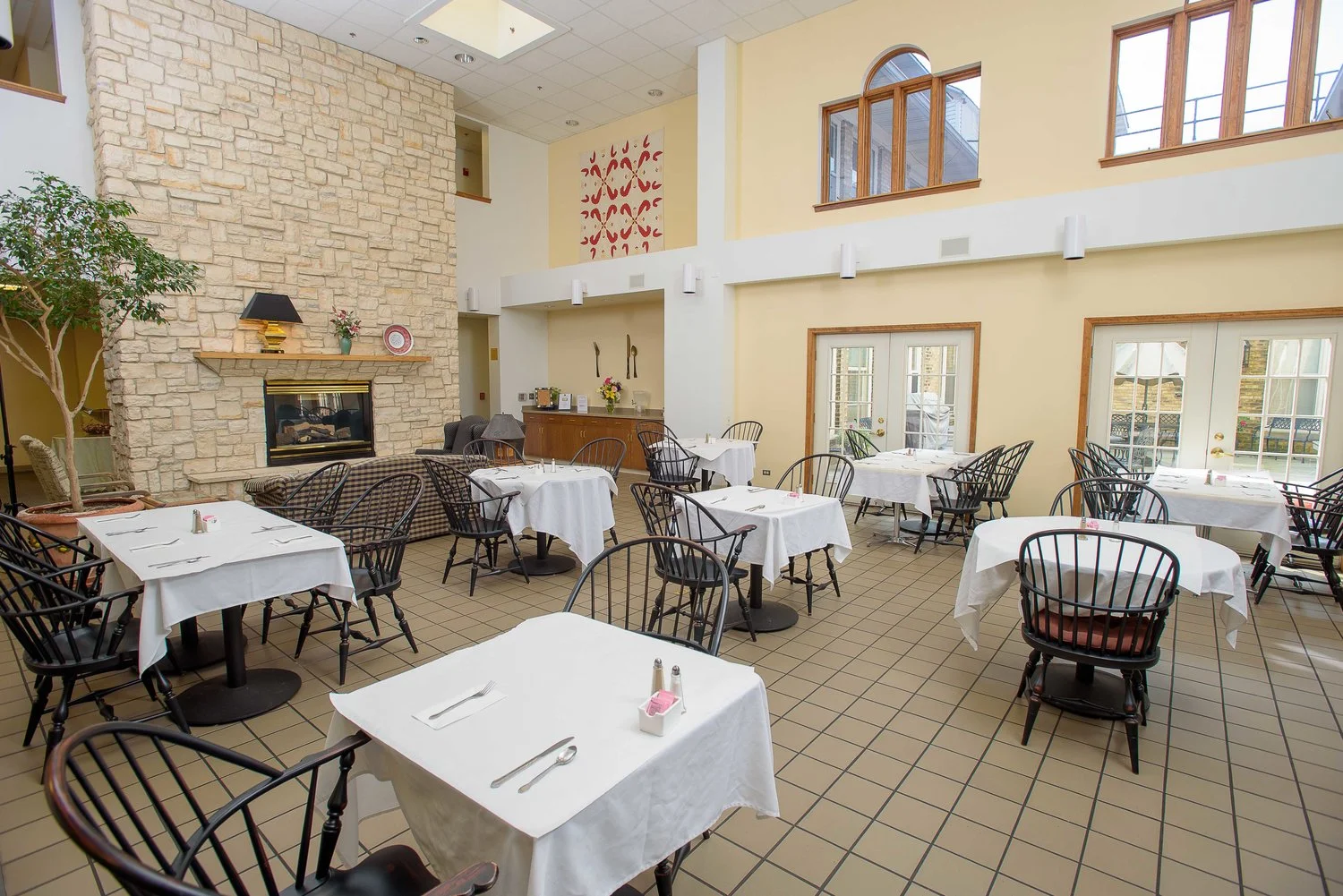 Image of Atrium at Oak Crest Residence (3)