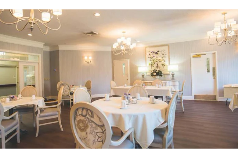 Image of Summit Hills Skilled Nursing Facility (3)