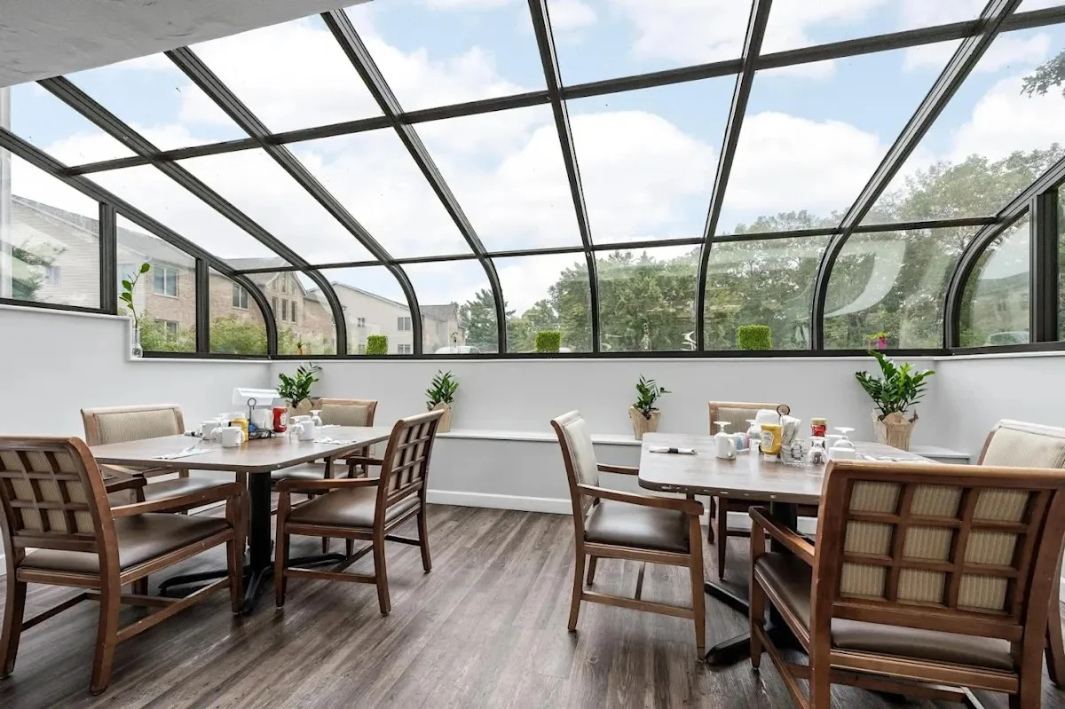 Image of Brown Deer Place (6)