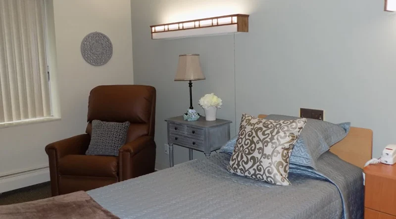 Image of The Estates At Roseville LLC (2)