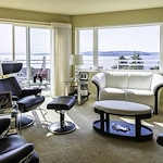 Judson Park Senior Living in Des Moines, WA, apartment living room