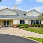 Image of Commonwealth Senior Living at Bon Air (1)