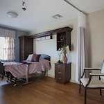 Image of La Bella of Aurora (2)