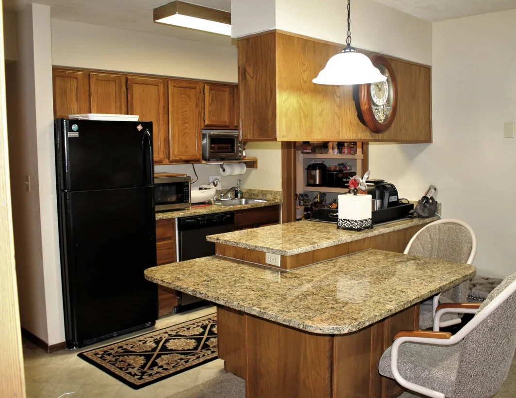 Image of Burgundy Place (6)